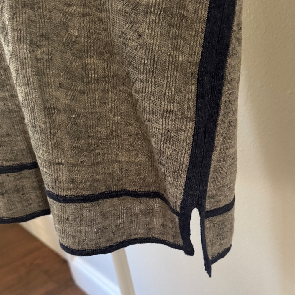 Gray and Blue Long Sleeve Sweater - Picture 6 of 8